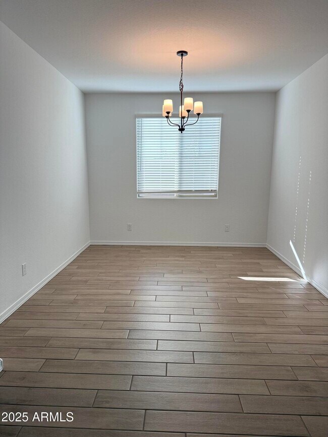 Foto del edificio - 10270 W Indianola Ave