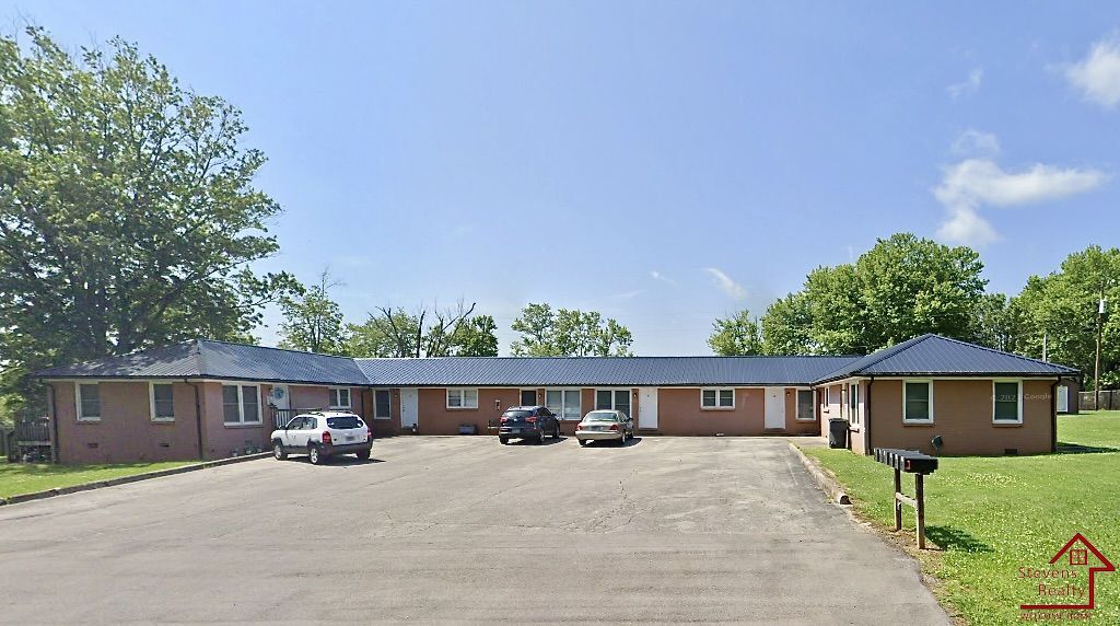 Primary Photo - 416 Greggview St