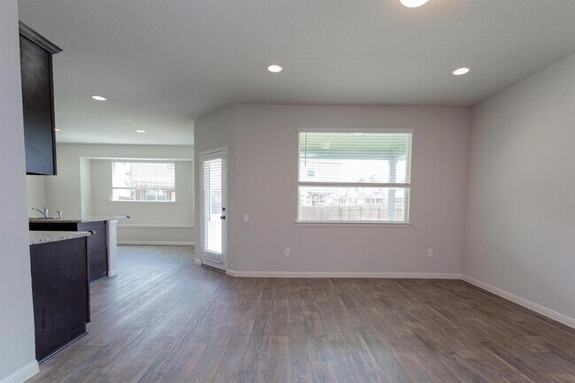 Foto del edificio - 14614 Frankel Loop