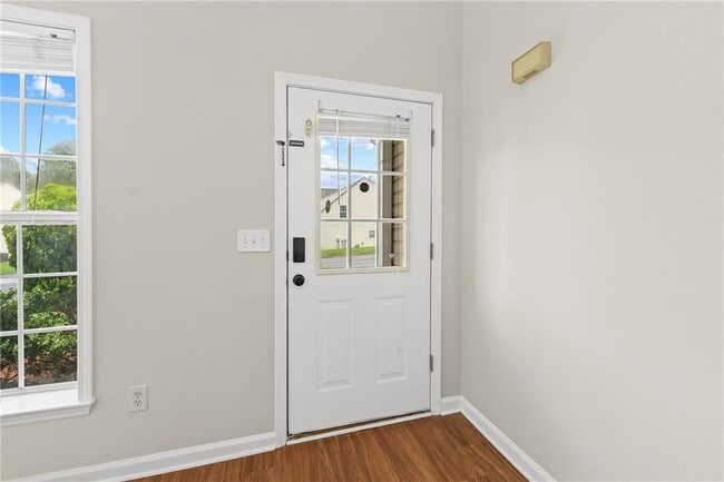 Building Photo - 2704 Regent Walk Dr