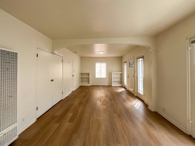 Building Photo - $1000 Off the First Month’s Rent - Modern ...