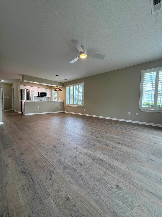 Foto del edificio - 643 Woodmoor Dr
