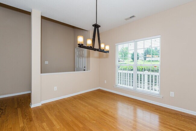 Foto del edificio - 4309 Donnell Dr