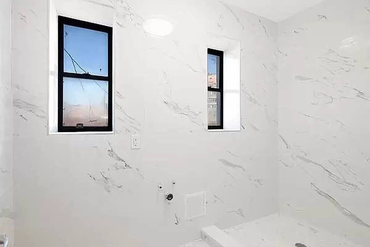 Building Photo - 55 Greenwich Avenue