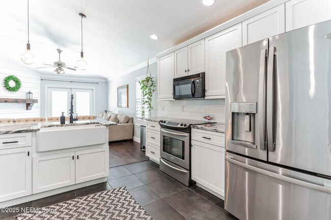 Foto del edificio - 3652 Sanctuary Way S