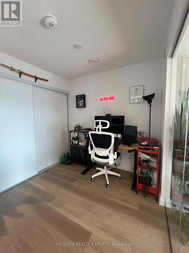 Building Photo - 1 Jarvis St