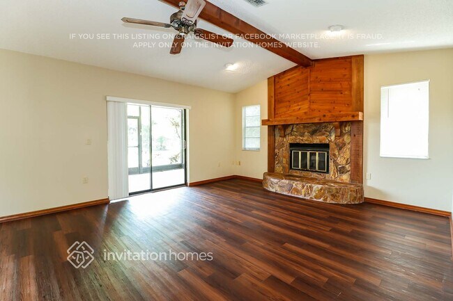 Foto del edificio - 7317 Bramblewood Dr