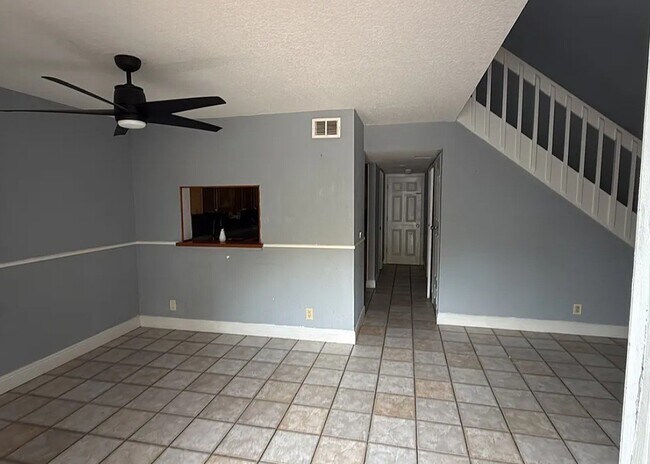 Foto del edificio - 9242 Green Meadows Way