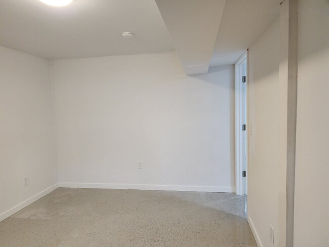Building Photo - 14636 Military Rd S