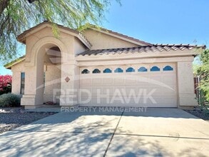 Building Photo - 437 W San Angelo St