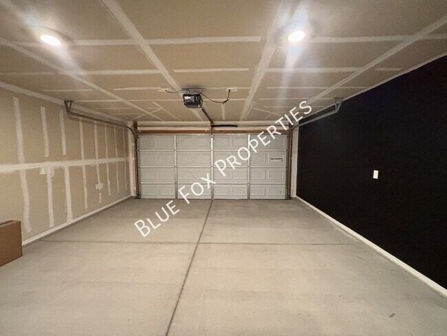 Foto del edificio - 8823 E Stone Meadow Cir