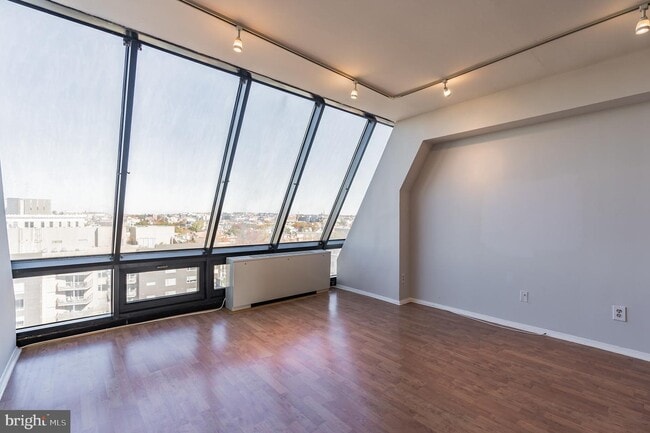 Foto del edificio - 1245 13th St NW