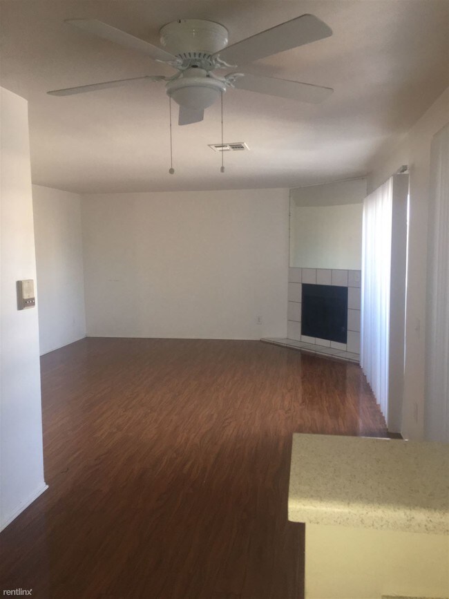 Foto del edificio - 14826 Magnolia Blvd