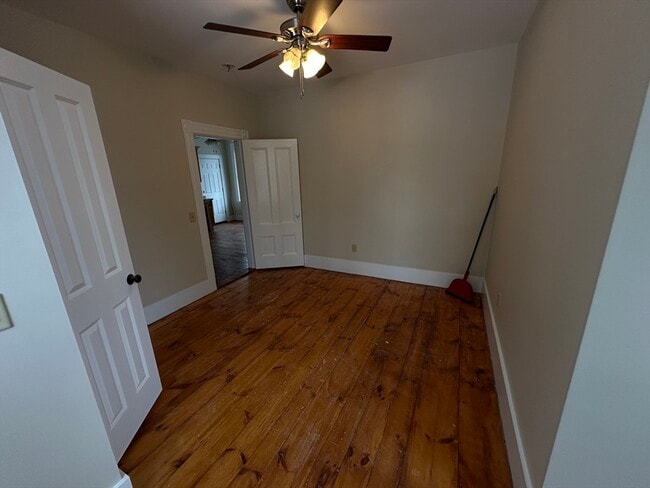 Building Photo - 1160 Boston Rd