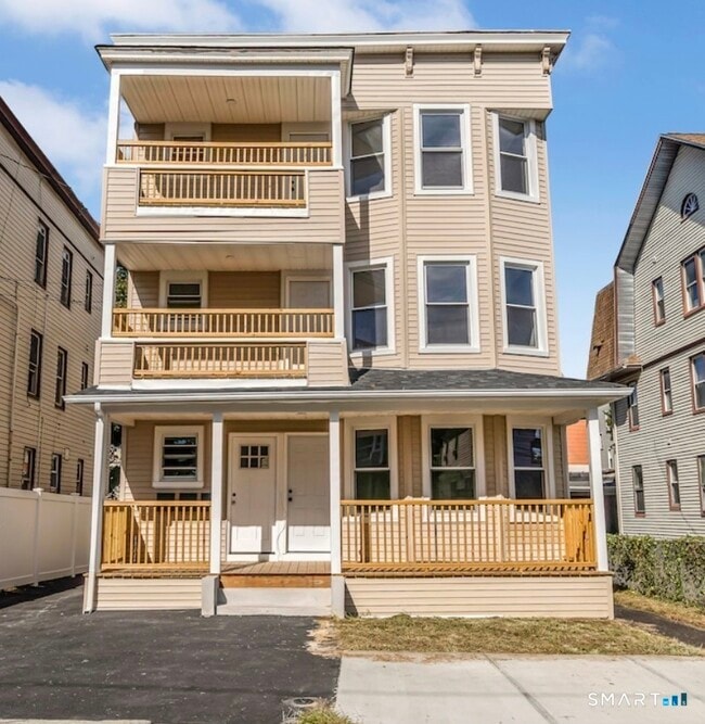 Building Photo - 84 Waldorf Ave