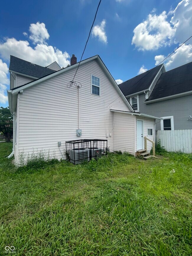 Building Photo - 248 N Walcott St