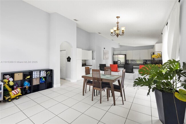 Foto del edificio - 7673 NW 19th St