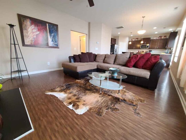 Building Photo - Room in Single Family Home on Snowy Egret Ct