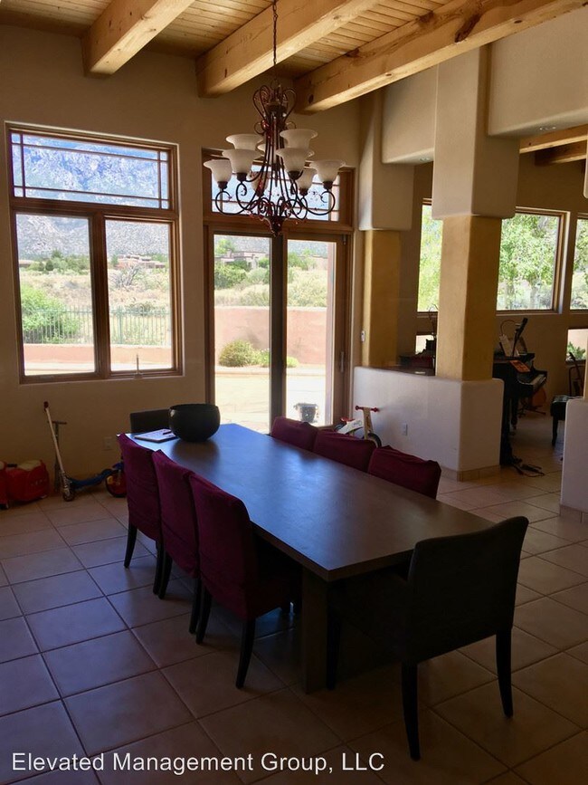 Building Photo - 4 br, 5 bath House - 13609 Elena Gallegos