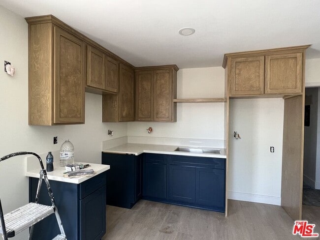 Building Photo - 1336 W 37th Dr