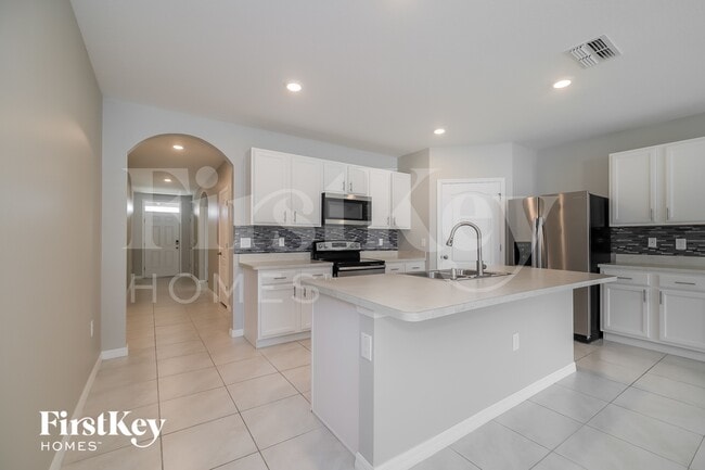 Foto del edificio - 709 Kindred Ln