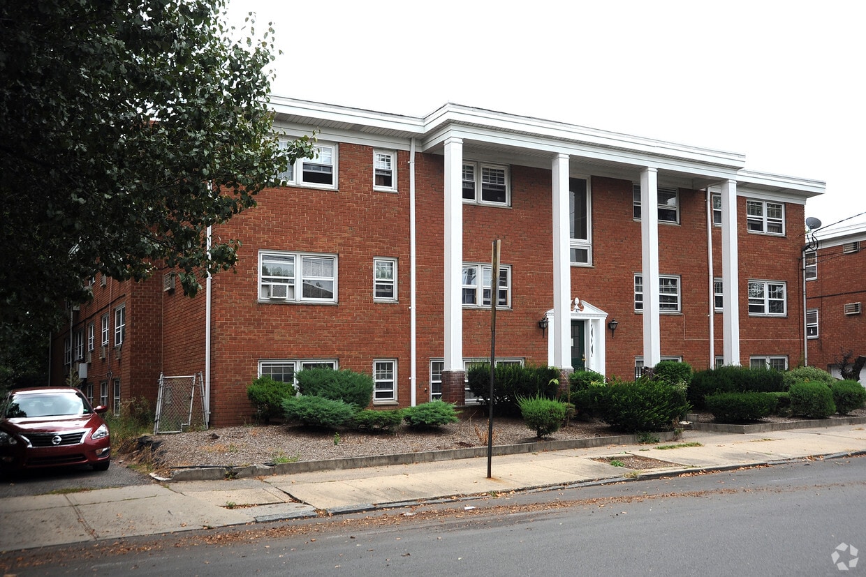 Foto del edificio - 40-42 Linden Ave