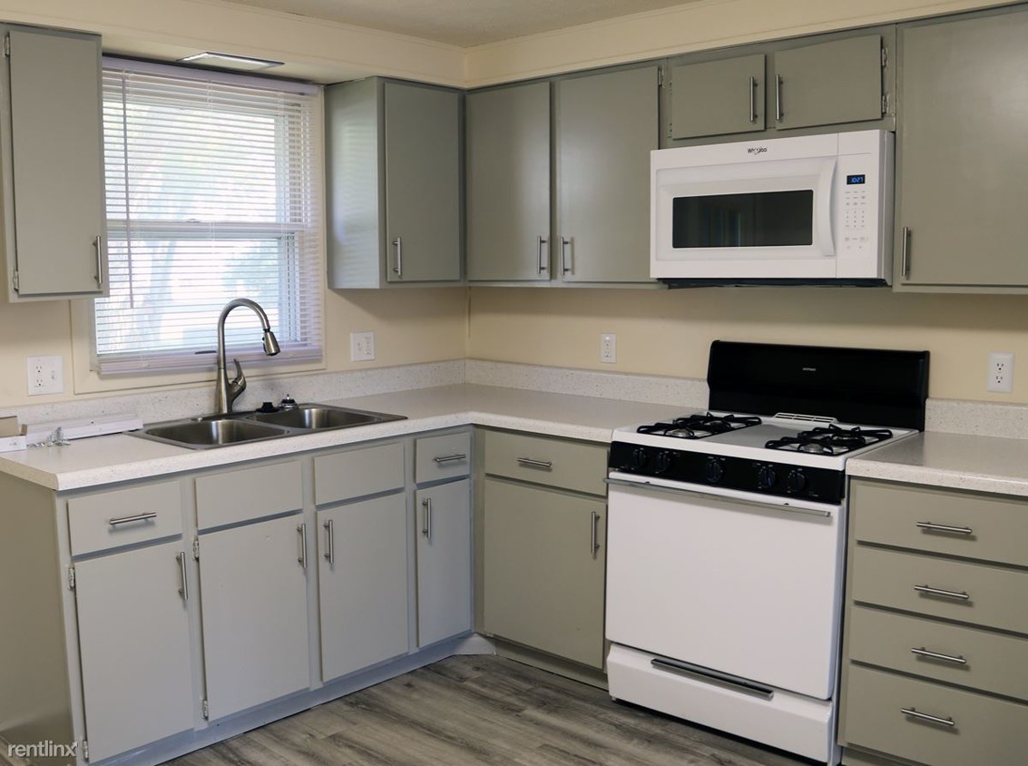 2 br, 1 bath - Greenhaus - 2 br, 1 bath  - Greenhaus
