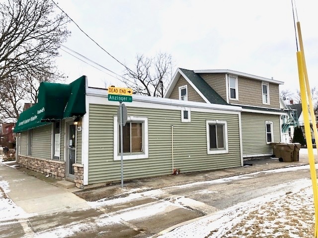 Foto del edificio - 2645 Milwaukee St