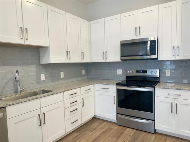 Foto del edificio - 4700 W Spring Creek Pkwy