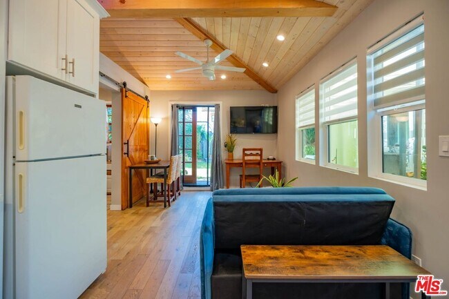 Foto del edificio - 4227 Berryman Ave
