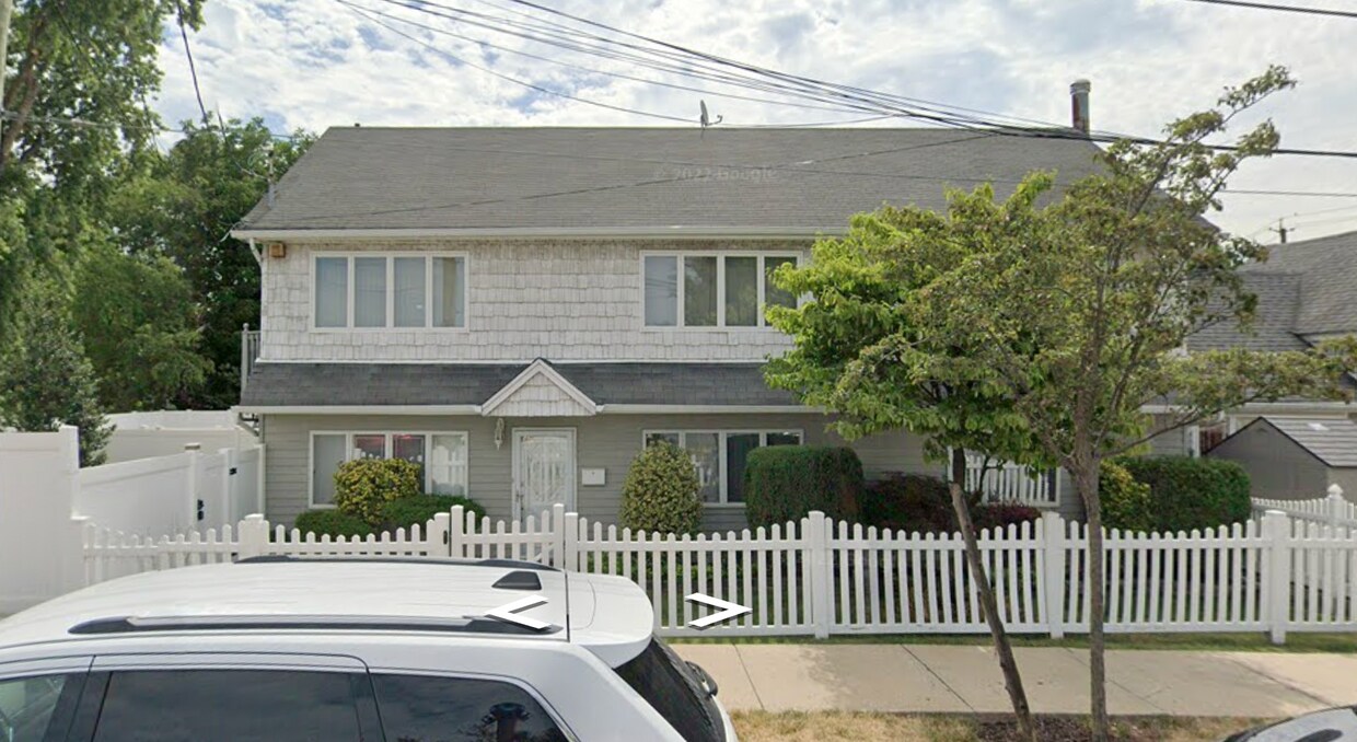 Primary Photo - 75 Trantor Pl