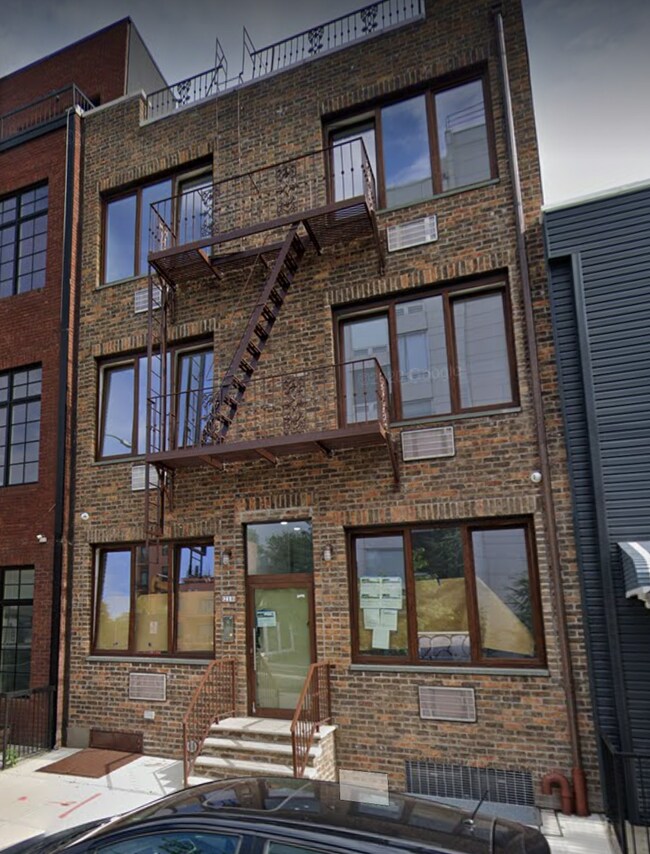 Building Photo - 218 Withers St