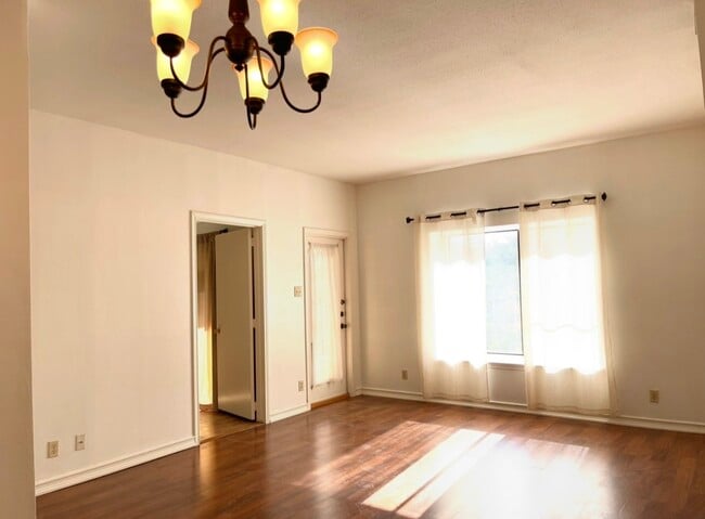 Building Photo - 2209 S Braeswood Blvd