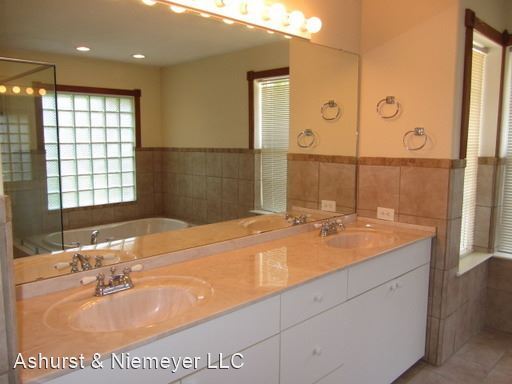 Foto del edificio - 3 br, 2 bath House - 632 Southern Way