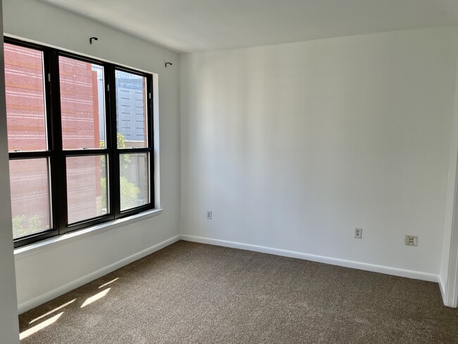 Foto del edificio - 1001 L St NW