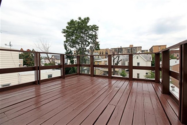 Deck - 314 43rd St