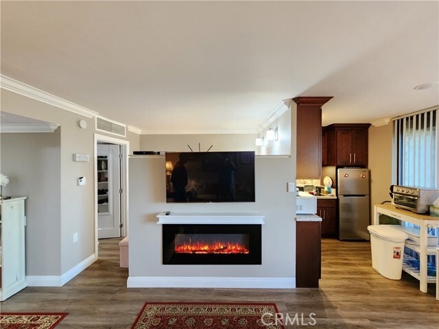Building Photo - 24055 Paseo Del Lago