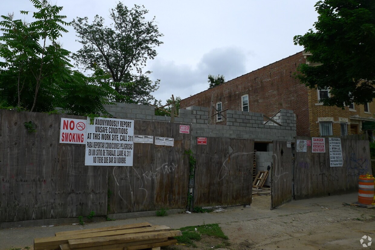 Foto del edificio - 87-87 144th St