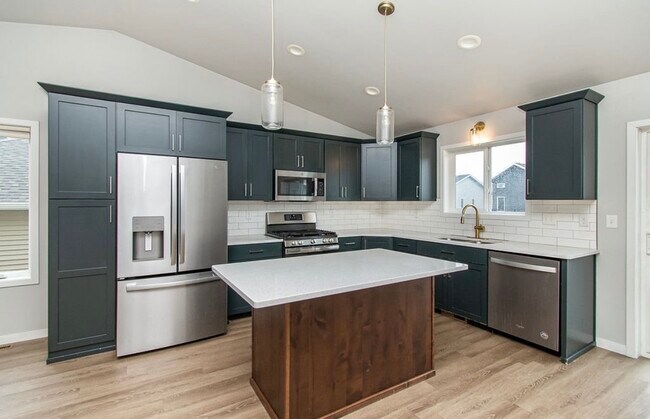 Foto del edificio - 2541 66th Ave S
