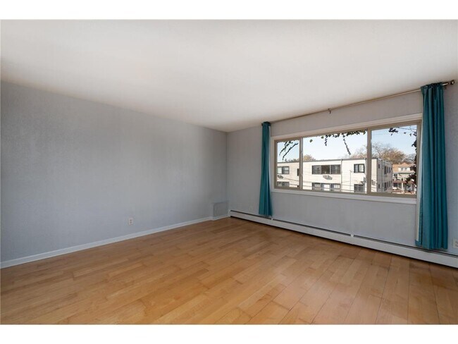 Building Photo - 3018 Aldrich Ave S