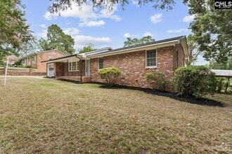 Building Photo - 7416 Parkview Dr