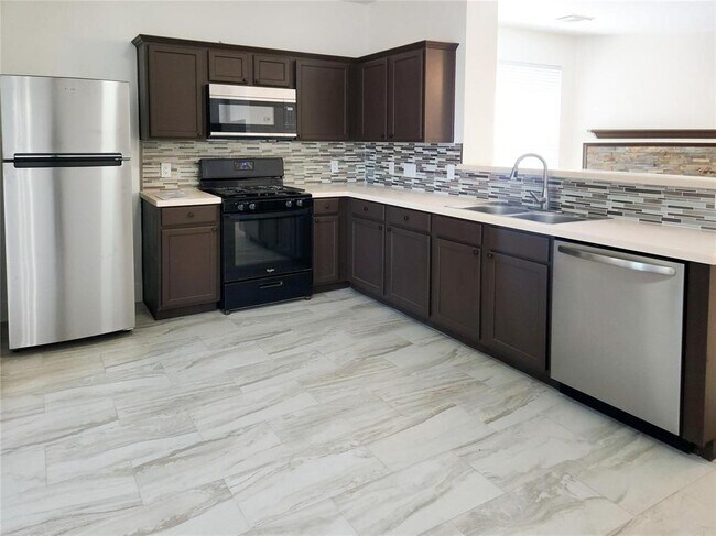 Foto del edificio - 7518 Oakwood Canyon Dr