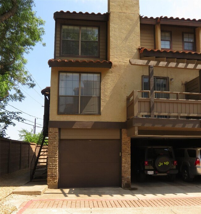 Building Photo - 5757 E University Blvd