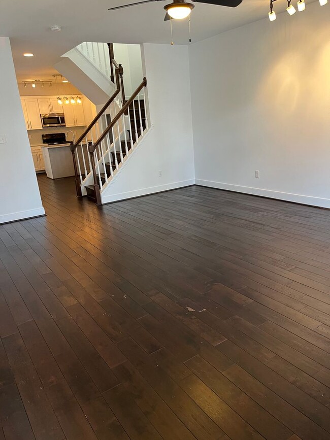 Foto del edificio - 2617 W Main St