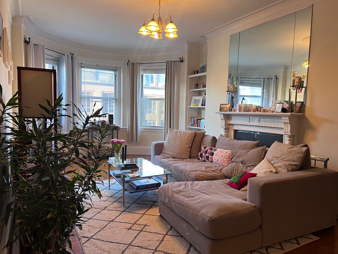 154 Newbury St Unit 4AF, Boston, MA 02116 Condo for Rent in Boston