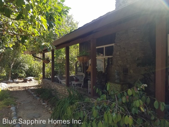 Building Photo - 162 Kilkare Rd