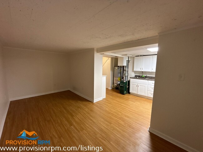 Building Photo - 102 Ventnor Terrace
