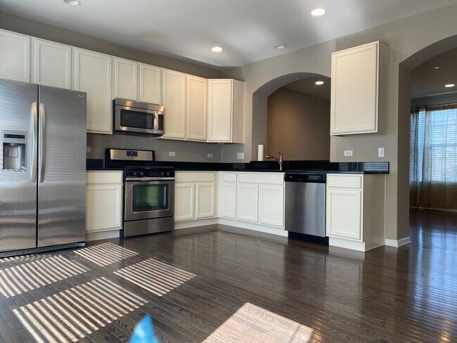 Building Photo - 3147 Coral Ln