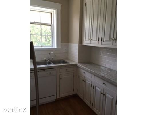 Building Photo - 2 br, 1 bath  - 246 Brattle St