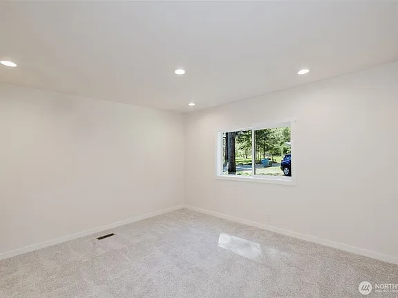 Foto del edificio - 2535 70th Ave SW